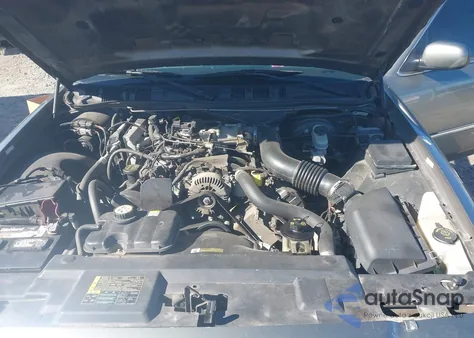 2003 Mercury Grand Marquis Ls from USA, damaged, VIN 2MEHM75W63X699409